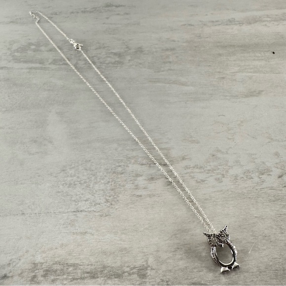 Sterling Silver Owl Pendent and Necklace - Picture 4 of 5